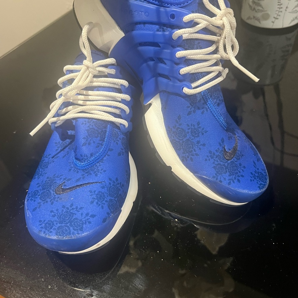 Nike Royal Blue Floral Slip-On Sneakers with White Laces